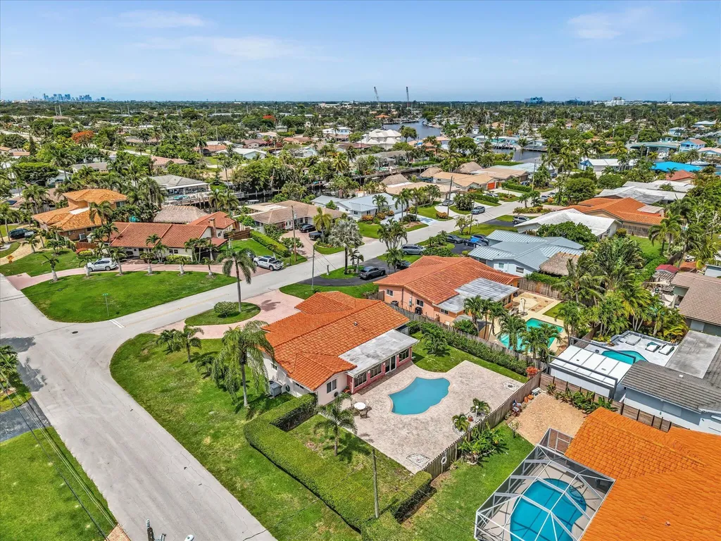 641 SE 11th Street Pompano Beach FL 33060