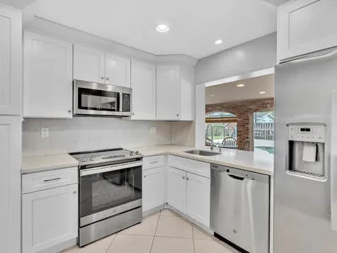 641 SE 11th Street Pompano Beach FL 33060