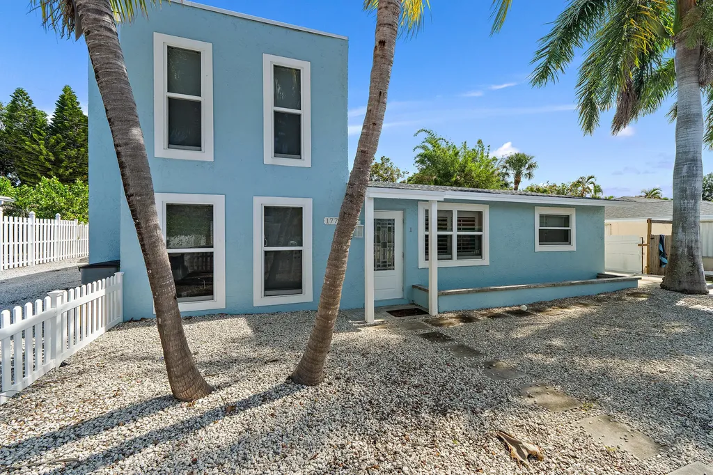 1779 Len Drive North Palm Beach FL 33408
