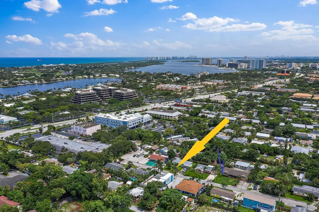 1779 Len Drive North Palm Beach FL 33408