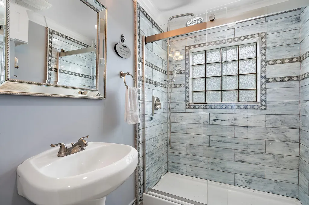 1779 Len Drive North Palm Beach FL 33408