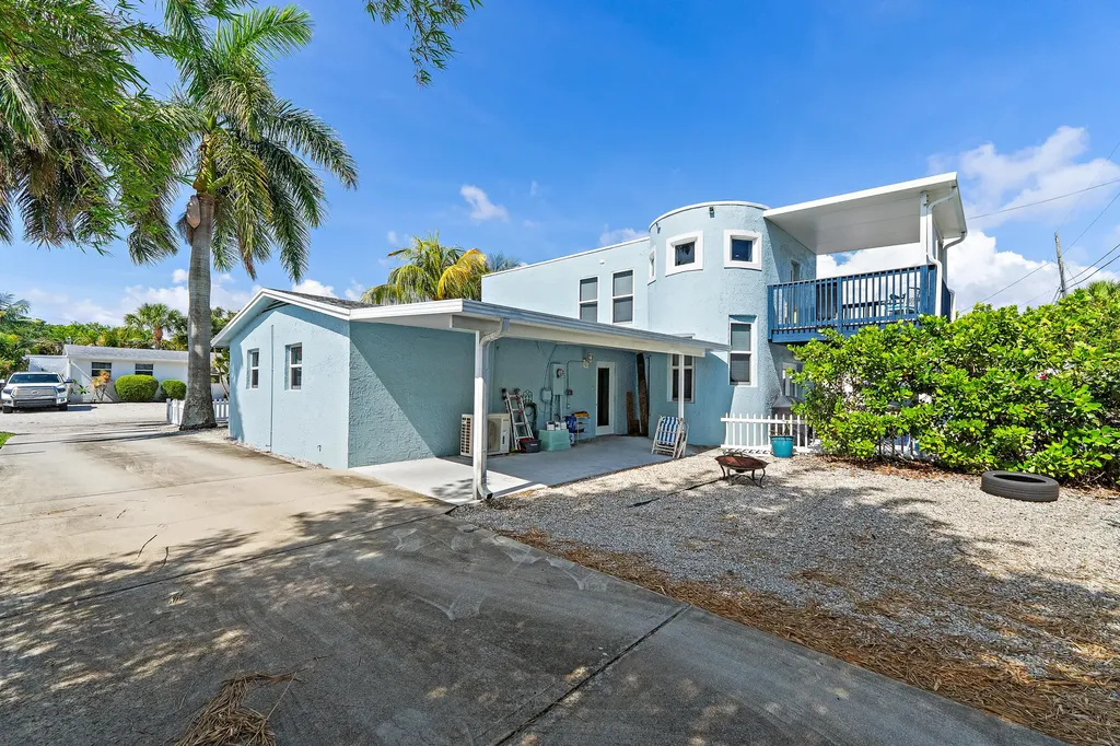 1779 Len Drive North Palm Beach FL 33408