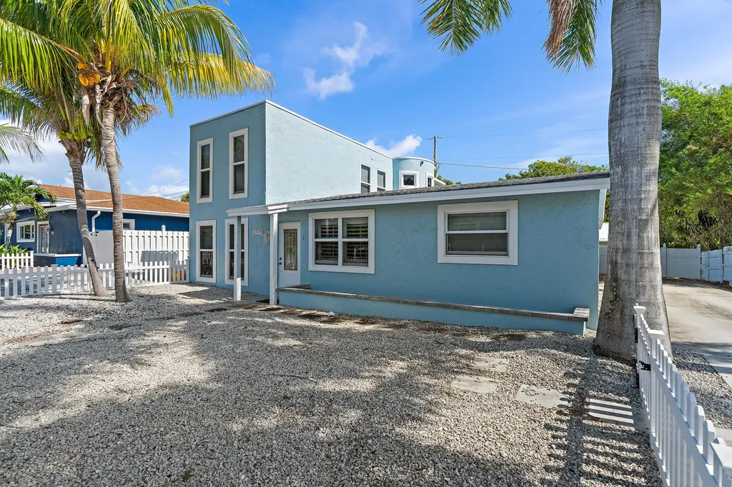 1779 Len Drive North Palm Beach FL 33408