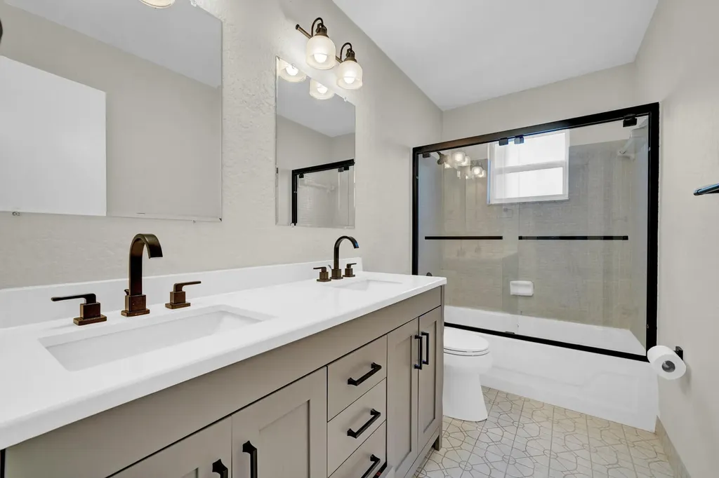 714 SW 16th Street Boynton Beach FL 33426