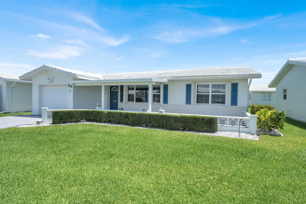 714 SW 16th Street Boynton Beach FL 33426