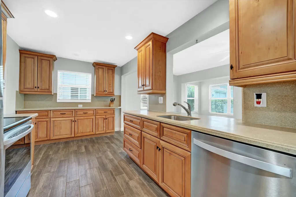 714 SW 16th Street Boynton Beach FL 33426