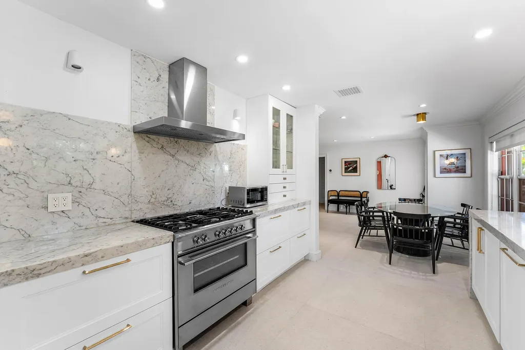 247 SE 3rd Avenue Delray Beach FL 33483