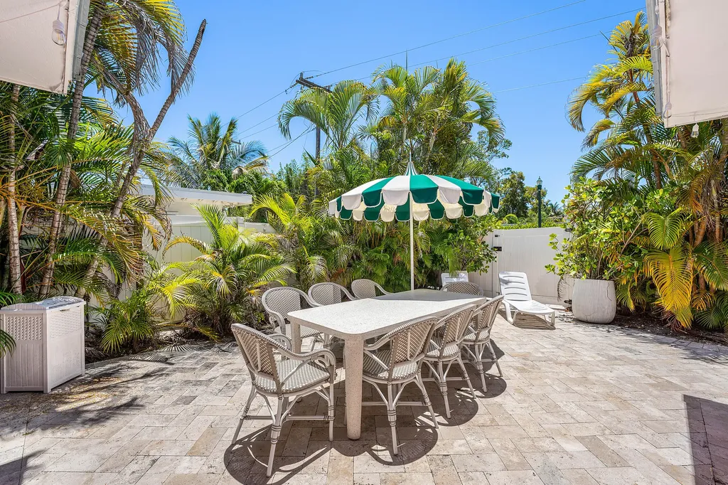 247 SE 3rd Avenue Delray Beach FL 33483