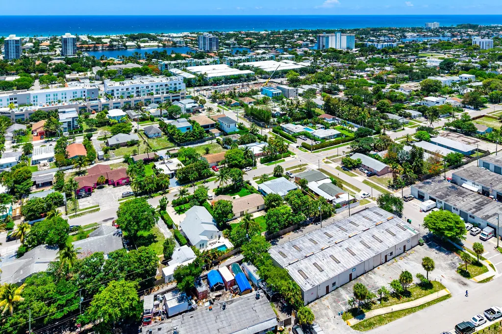 247 SE 3rd Avenue Delray Beach FL 33483
