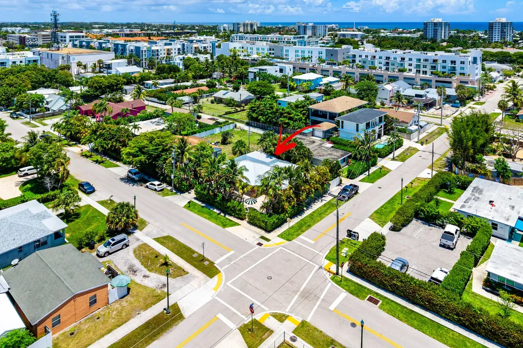247 SE 3rd Avenue Delray Beach FL 33483
