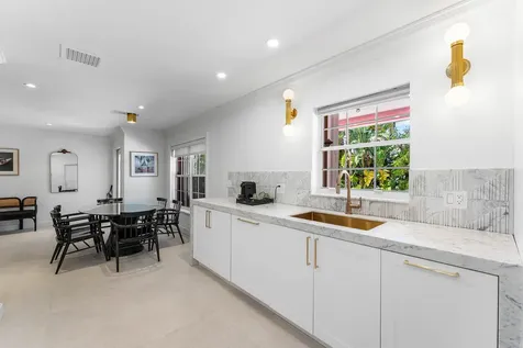 247 SE 3rd Avenue Delray Beach FL 33483