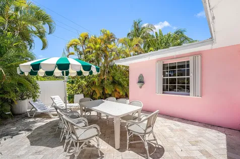 247 SE 3rd Avenue Delray Beach FL 33483