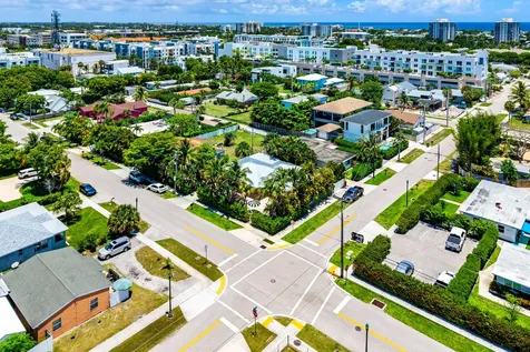 247 SE 3rd Avenue Delray Beach FL 33483
