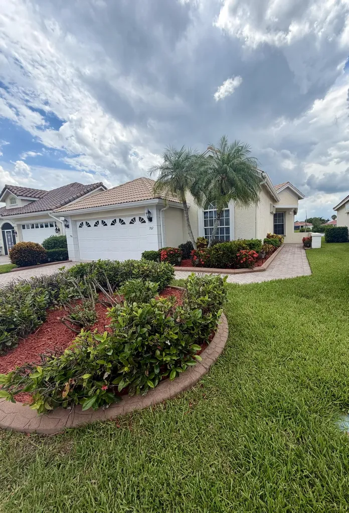 702 SW Aruba Bay Port St Lucie FL 34986