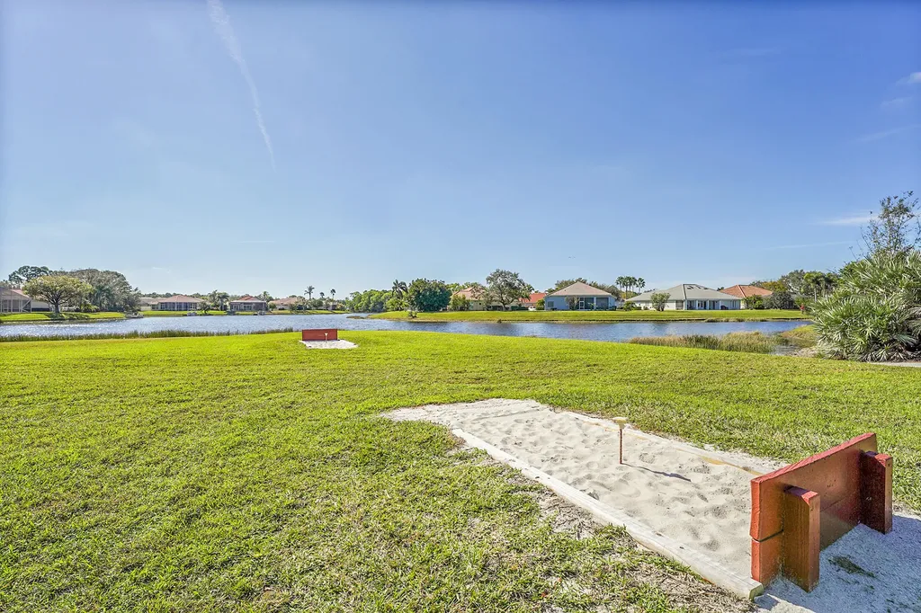 702 SW Aruba Bay Port St Lucie FL 34986