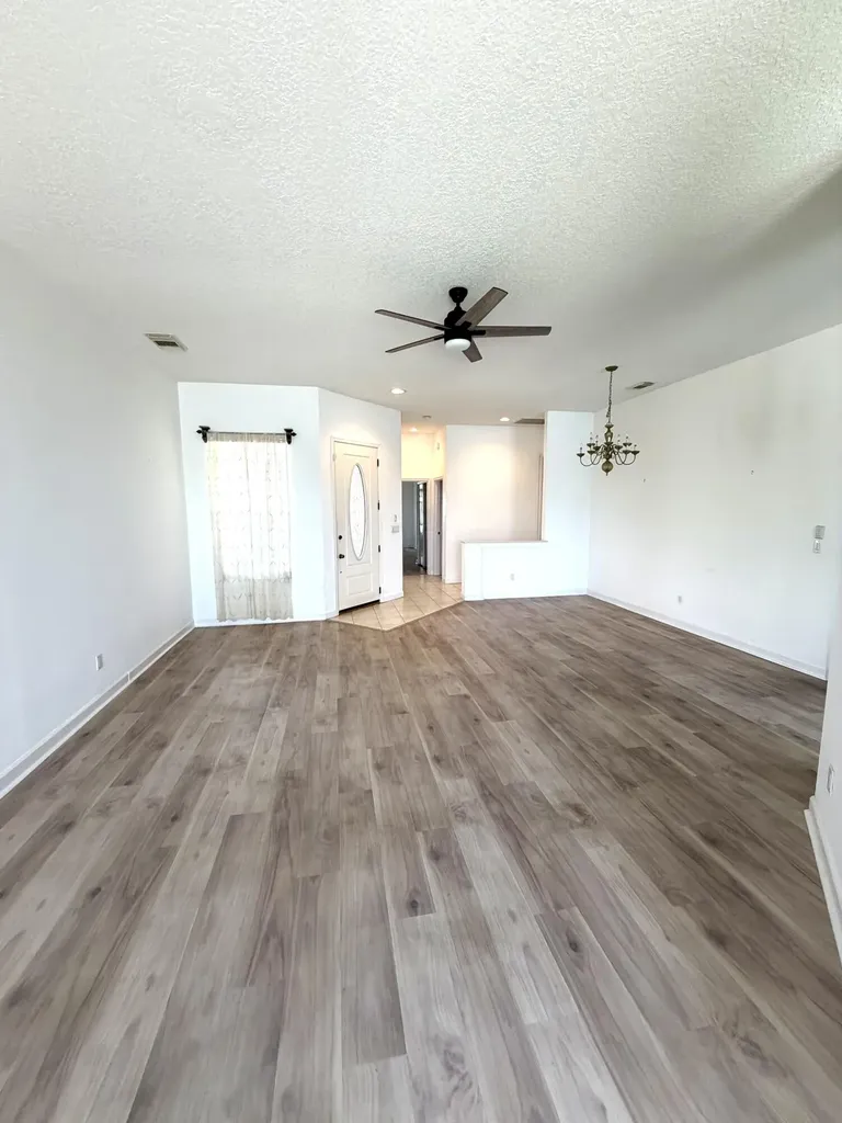 702 SW Aruba Bay Port St Lucie FL 34986