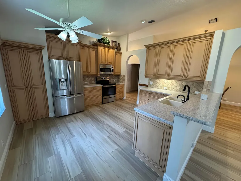 6693 Sun River Road Boynton Beach FL 33437