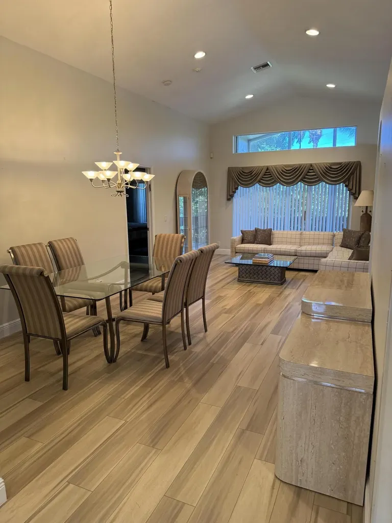 6693 Sun River Road Boynton Beach FL 33437