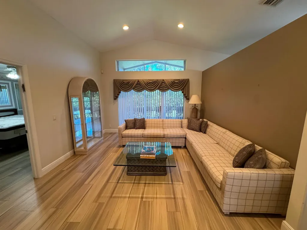6693 Sun River Road Boynton Beach FL 33437