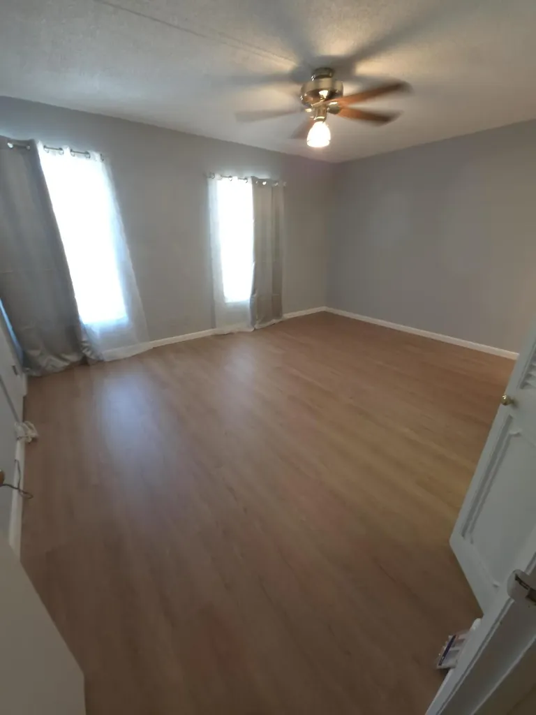 Hallandale Beach FL 33009