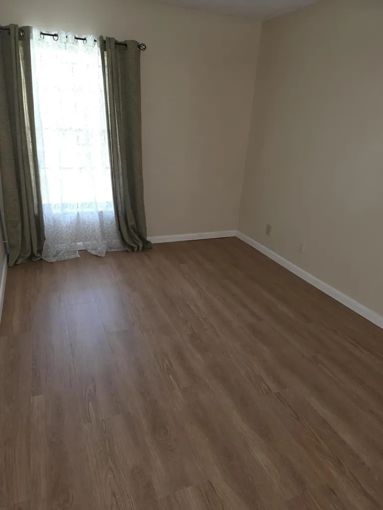 Hallandale Beach FL 33009