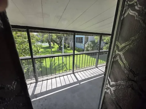 Hallandale Beach FL 33009