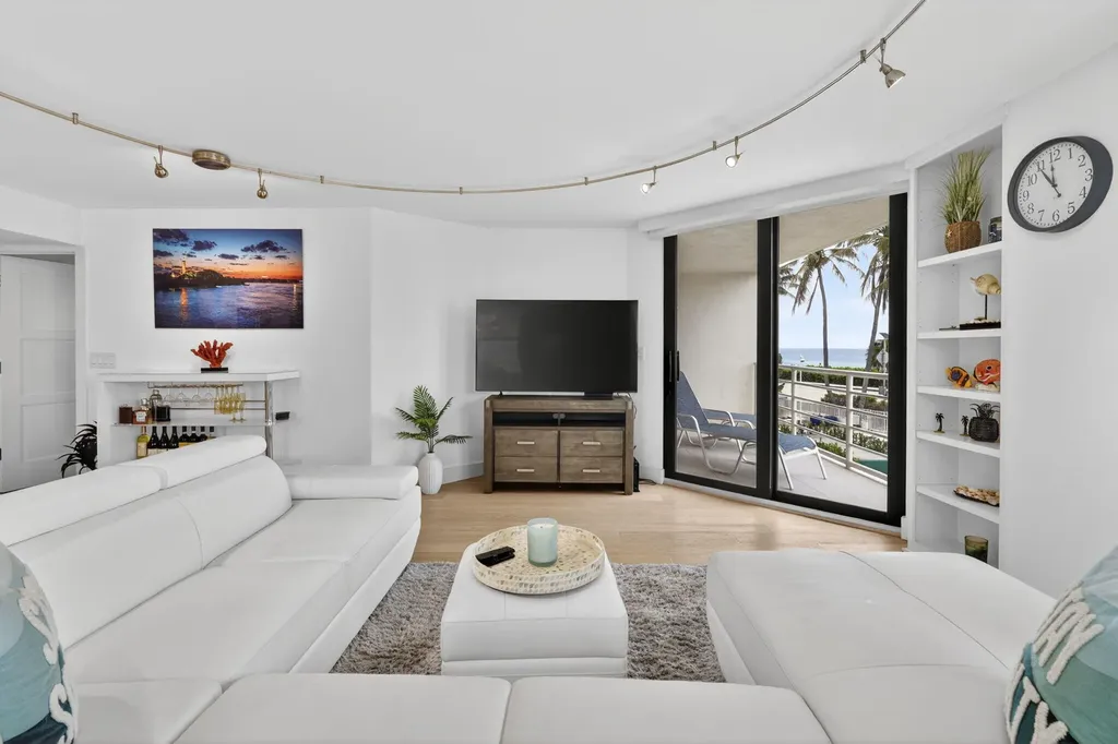 176 Helios Drive Jupiter FL 33477