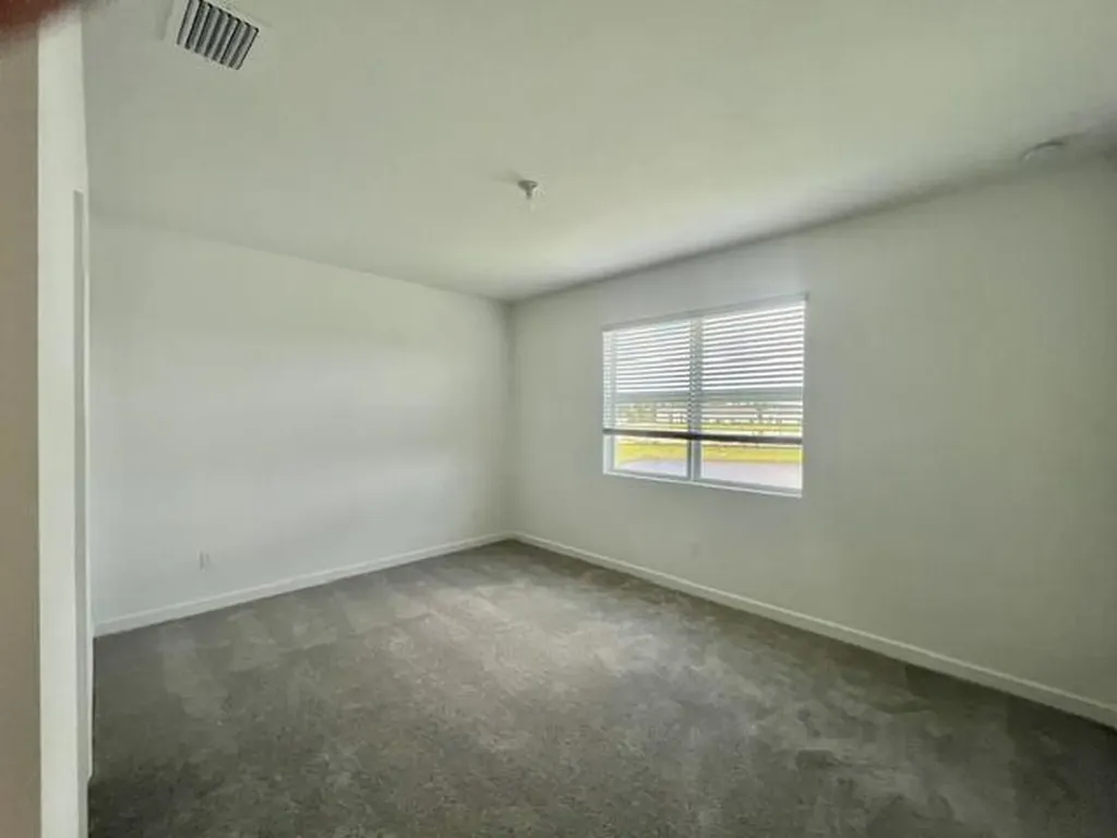 675 SE Lake Falls Street Port St Lucie FL 34984