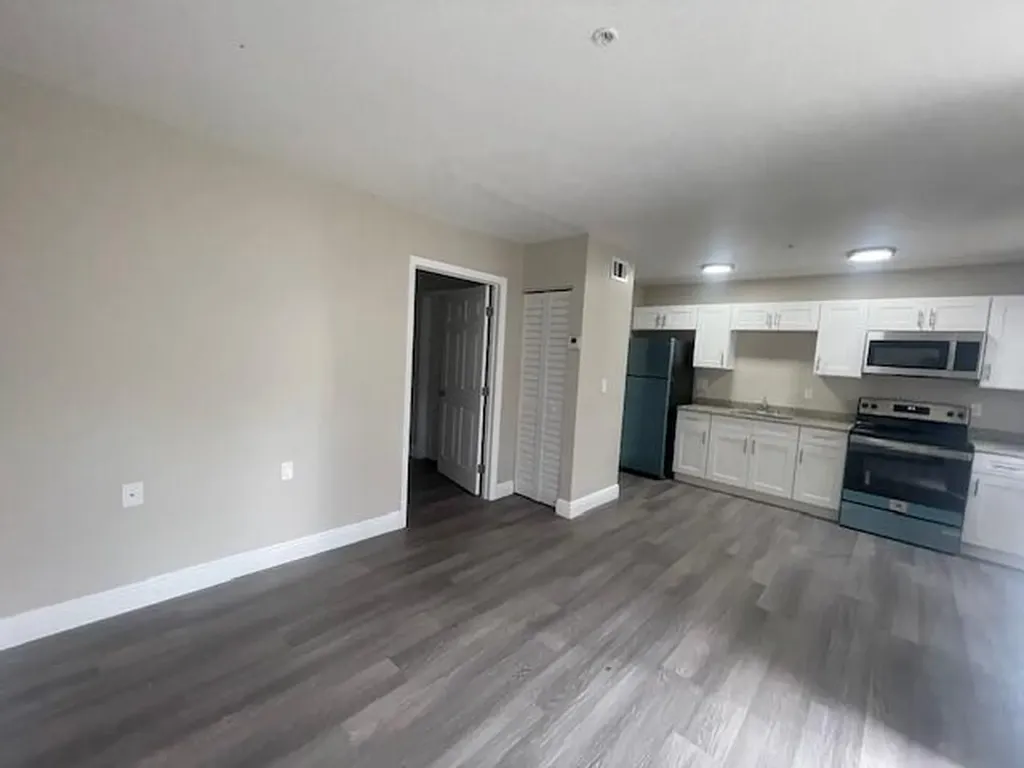 4393 Windsor Avenue West Palm Beach FL 33407