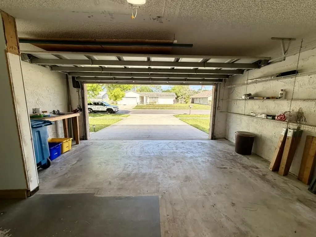 147 Sunflower Circle Royal Palm Beach FL 33411