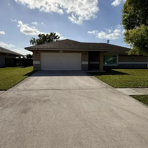 147 Sunflower Circle Royal Palm Beach FL 33411