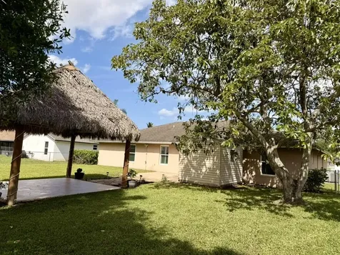 147 Sunflower Circle Royal Palm Beach FL 33411