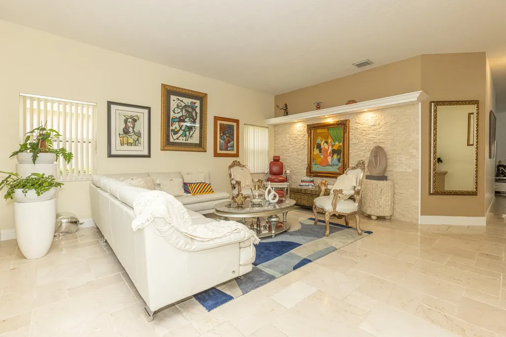 1561 NW 168th Avenue Pembroke Pines FL 33028
