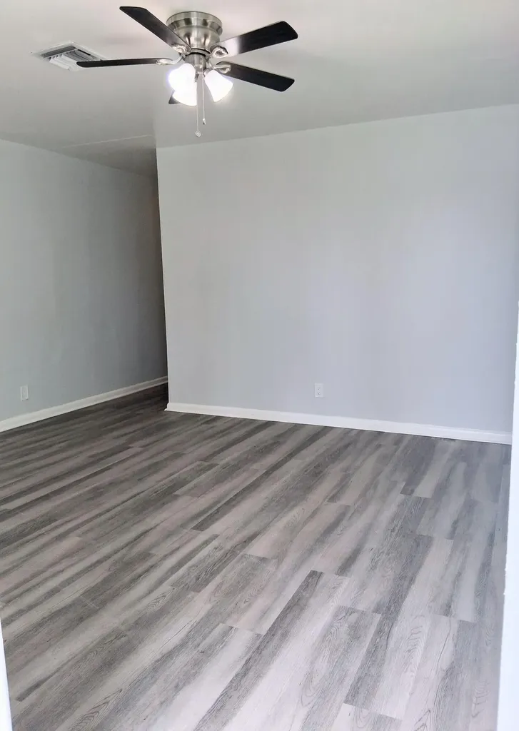 2302 Avenue M Riviera Beach FL 33404