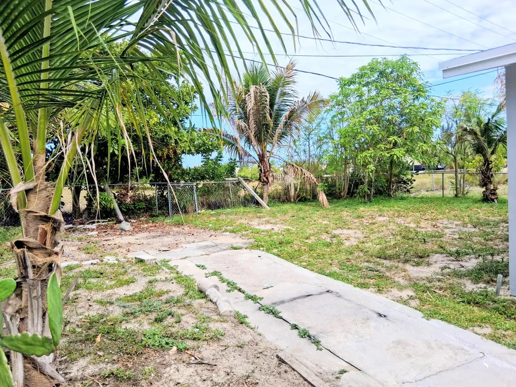 2302 Avenue M Riviera Beach FL 33404