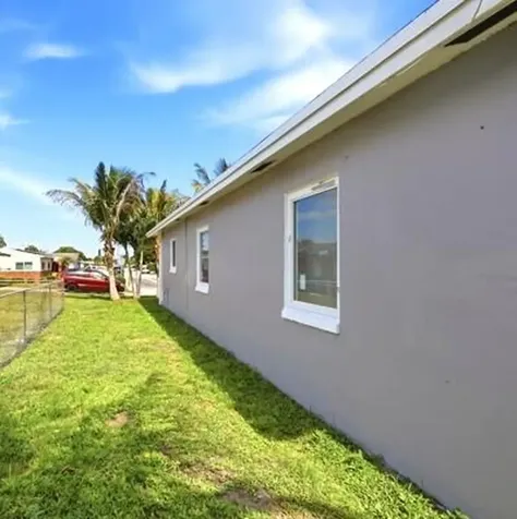 2302 Avenue M Riviera Beach FL 33404