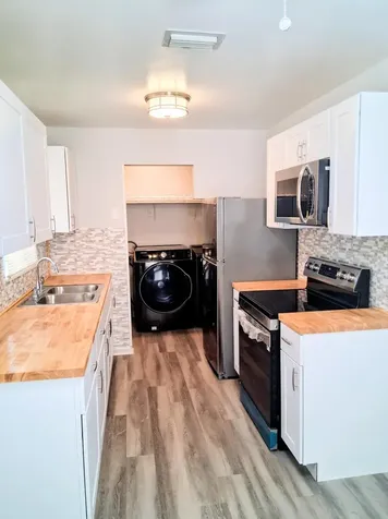 2302 Avenue M Riviera Beach FL 33404