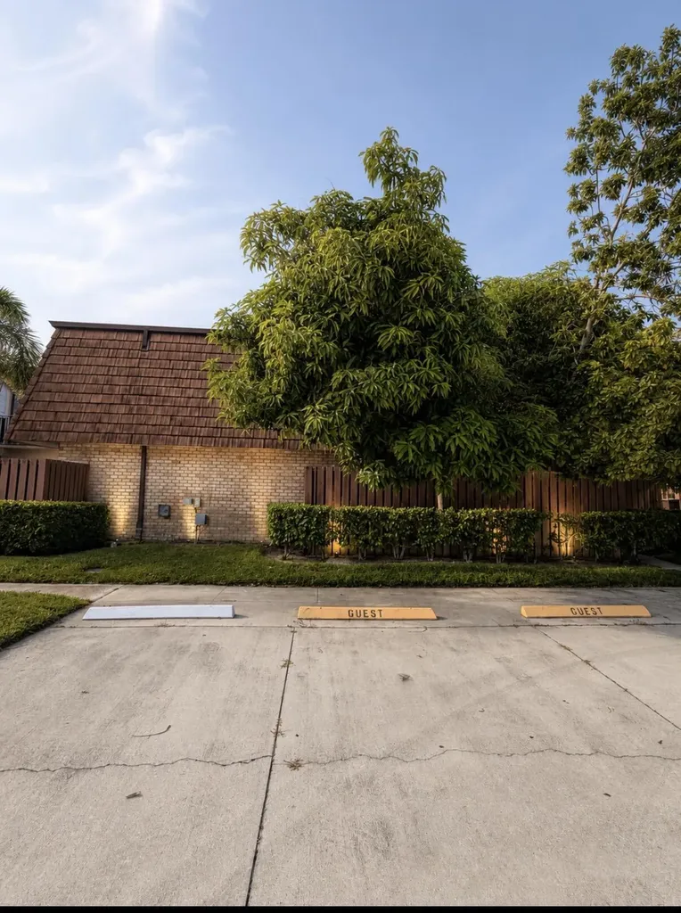 1421 14th Lane Greenacres FL 33463