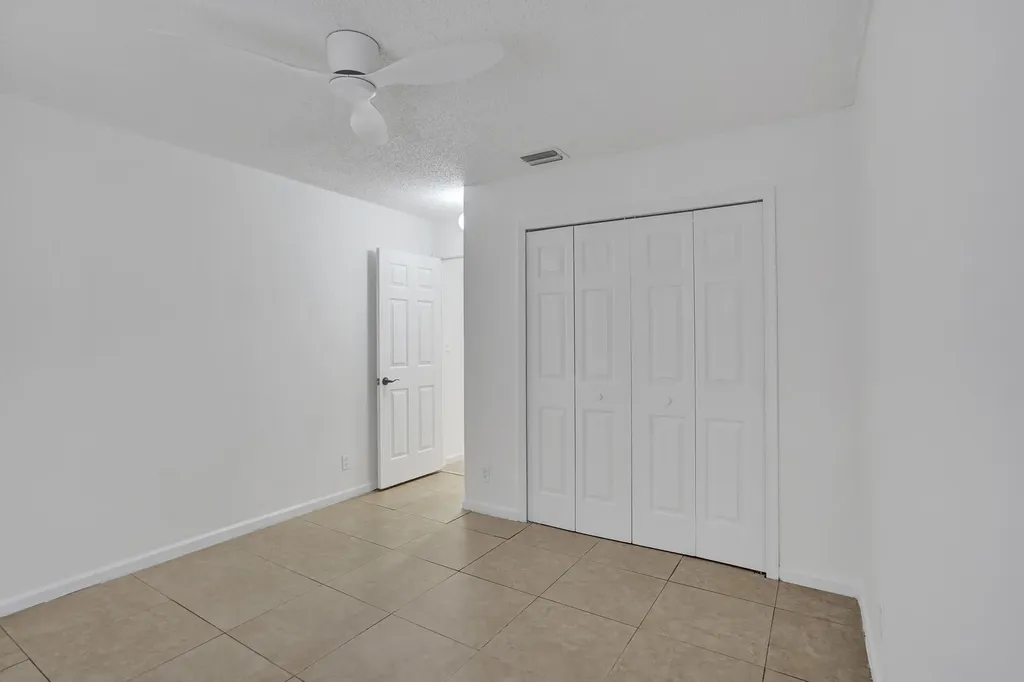 820 NW 21st Way Delray Beach FL 33445