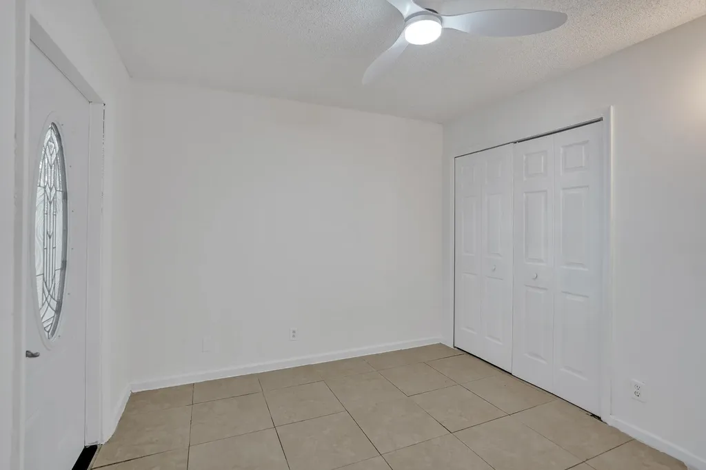 820 NW 21st Way Delray Beach FL 33445