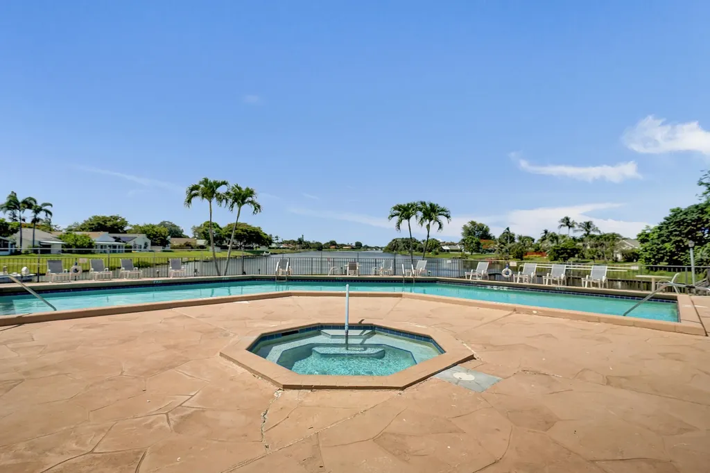 820 NW 21st Way Delray Beach FL 33445