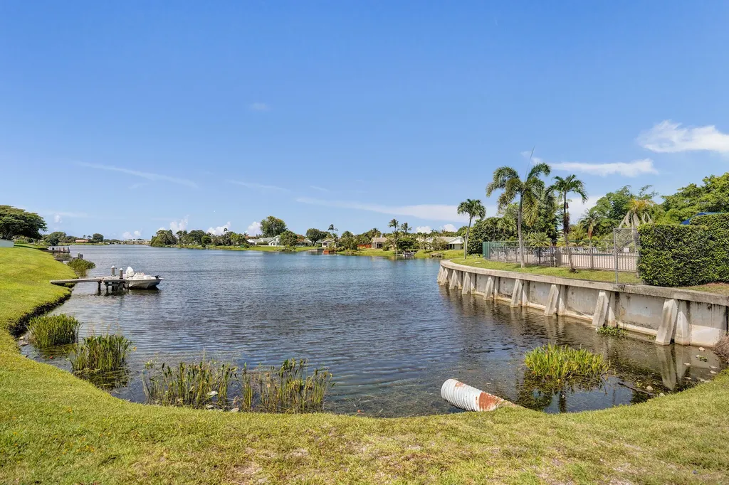 820 NW 21st Way Delray Beach FL 33445