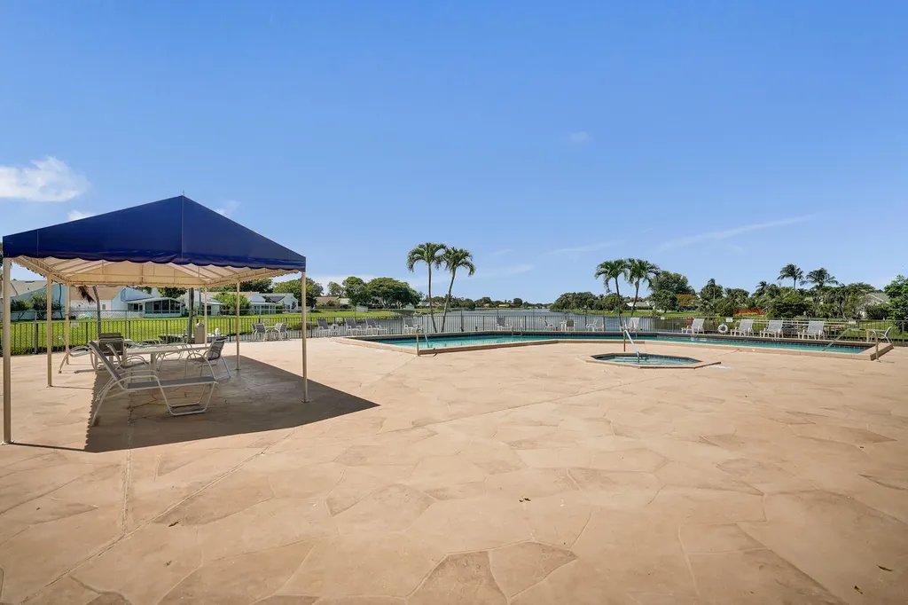 820 NW 21st Way Delray Beach FL 33445