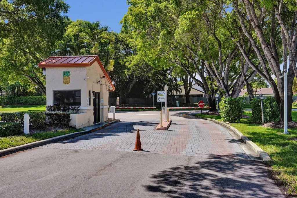 820 NW 21st Way Delray Beach FL 33445