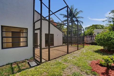 820 NW 21st Way Delray Beach FL 33445