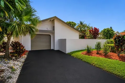820 NW 21st Way Delray Beach FL 33445