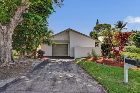 820 NW 21st Way Delray Beach FL 33445