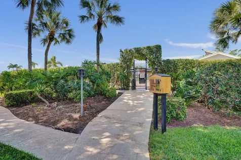 820 NW 21st Way Delray Beach FL 33445