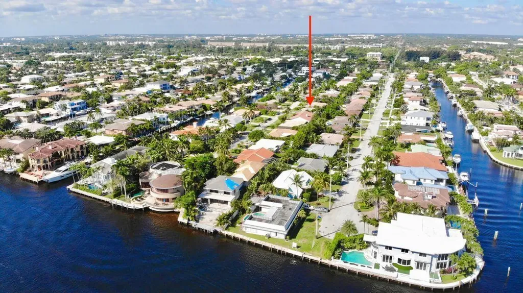 831 Berkeley Street Boca Raton FL 33487