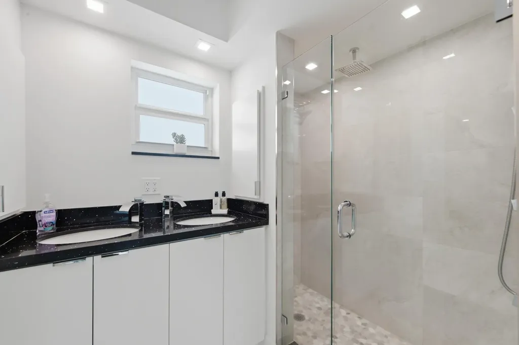 333 NE 21st Avenue Deerfield Beach FL 33441